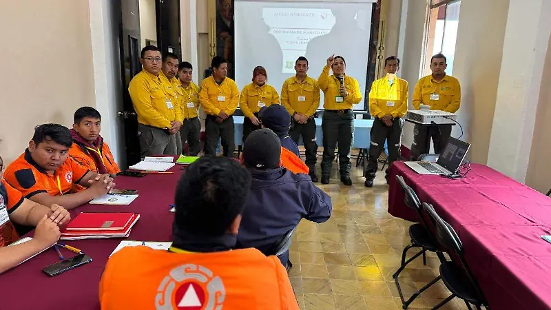 Reciben elementos de PC Ixtaczoquitlán, capacitación en incendios forestales